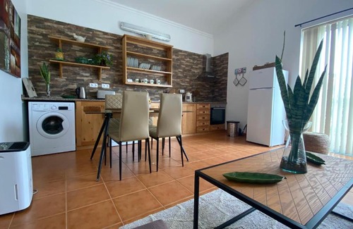 Angra do Heroismo House | Experience Quinta Amaro AL: Pet-Friendly & Family Suites
