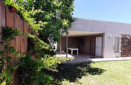Junin House | Quinta Arrayanes: Pet-Friendly Oasis with Pool & Spa