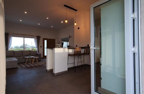 Canuelas House | Experience Quinta Bali: Pet-Friendly Retreat with Pool