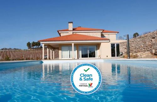 Armamar House | Relaxing Oceanfront Retreat at Quinta BEMBOA Turismo