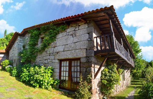 Canicada House | Relax at Quinta Brasão Da Caniçada with Pool & Family Amenities
