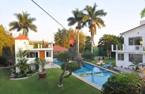Cacahuamilpa House | Experience Quinta Celeste: Oceanfront Serenity Awaits