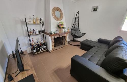 Gambia-Pontes-Alto da Guerra House | Oceanfront Escape at Quinta D'Avó with Family-Friendly Fun