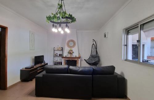 Gambia-Pontes-Alto da Guerra House | Oceanfront Escape at Quinta D'Avó with Family-Friendly Fun