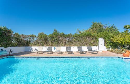 Olhao Villa | Seaside Oasis at Quinta da Alfazema - Family-Friendly Retreat