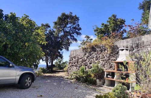 Fundao House | Discover Quinta da Barroquinha: Pet & Child-Friendly Retreat