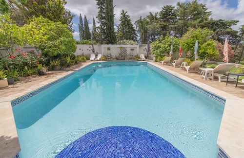 Bravura House | Discover Quinta da Bravura Country House with Private Pool