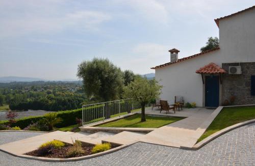 Moure House | Quinta da Cachada: Oceanfront Oasis with Pool & Spa