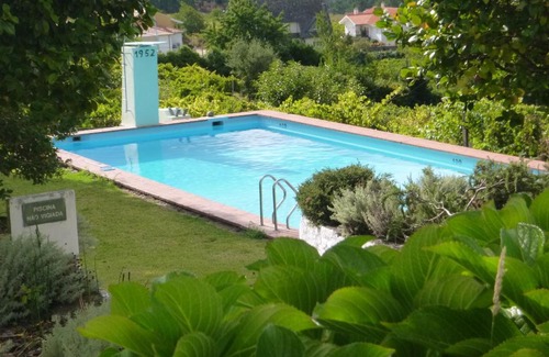 Vila House | Experience Quinta da Calçada: Poolside Oceanfront Retreat
