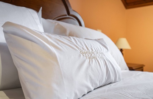 Rio Caldo House | Cozy Quinta da Carvalha Quarto 9 - Family-Friendly Escape