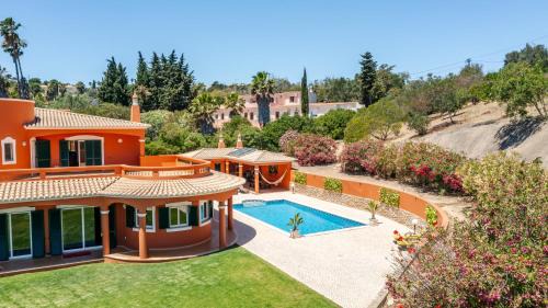 Falfeira House | Discover Quinta da Falfeira: Oceanfront Bliss & 9.8 Rating