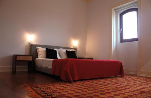Azambuja House | Discover Quinta da Lapa: Pet-Friendly with Top Amenities!