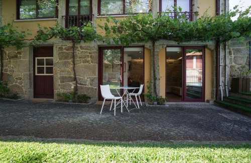 Souto House | Oceanfront Escape at Quinta da Mó – Rated 9.2/10!