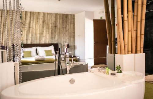 Vieira do Minho House | Discover Quinta Da Mouta: 4-Star Oceanfront Retreat
