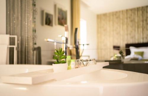 Vieira do Minho House | Discover Quinta Da Mouta: 4-Star Oceanfront Retreat