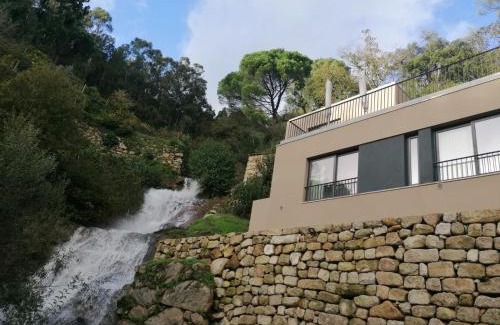 Pacos de Gaiolo House | Discover Quinta da Ribeirinha with Scenic Douro River Views