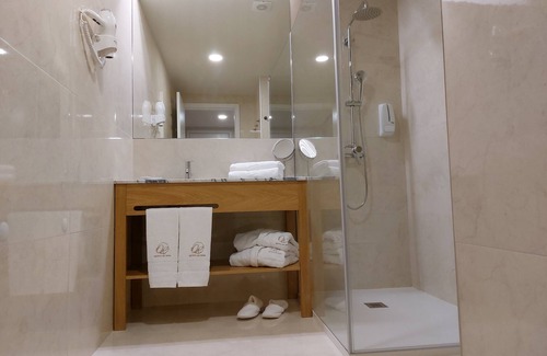 Bouro House | Nature Retreat at Quinta da Roda: Wellness & Pool Access