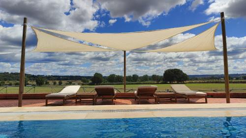 Alferrarede House | Quinta das Arribas: Family-Friendly Retreat with Ocean Views