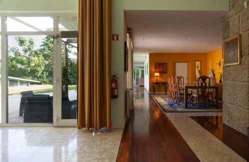 Beijos Villa | Explore Quinta das Gerais: Oceanfront Bliss and Pools