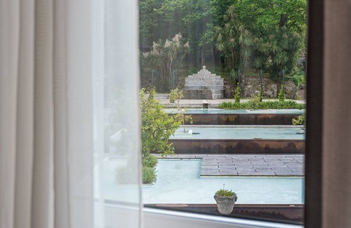 Joane Apartment | Discover Quinta das Pirâmides: Family-Friendly Getaway
