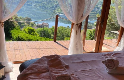Baiao House | Relax at Quinta Das Quintas & Spa with Ocean View Amenities