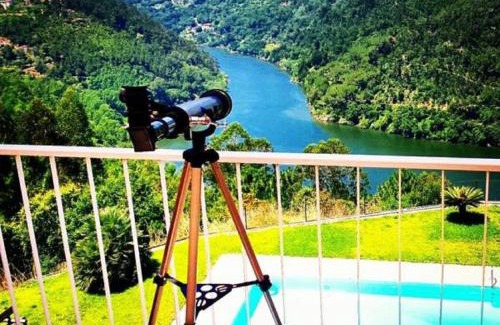 Cinfaes House | Delightful Quinta das Tílias in the Scenic Douro Valley