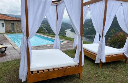 Marco de Canaveses House | Elegant Quinta de Catapeixe by the Douro River