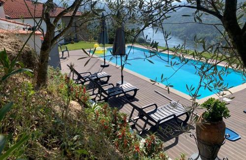 Marco de Canaveses House | Elegant Quinta de Catapeixe by the Douro River