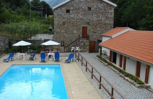 Manteigas House | Inviting Quinta de Leandres with Ocean View and Pool