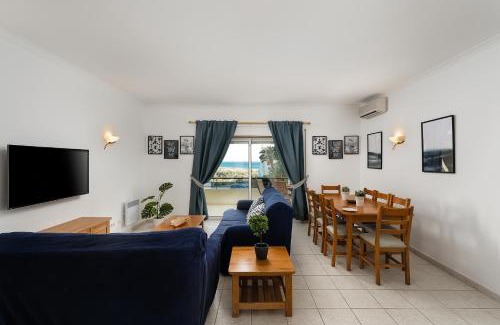 Meia Praia Apartment | Guest Rated 9.3: Quinta de São Roque with Pool & Family Fun