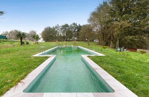 Fontoura Villa | Discover Quinta de San Antonio: 4-Star Gem with Pool & Pets