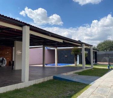 Matehuala House | Quinta del Eden: Eco-Friendly Retreat with Pet Perks