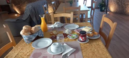 Fornos de Algodres House | Ideal Stay at Quinta do Cadaval: 10/10 Rated and Family-Friendly