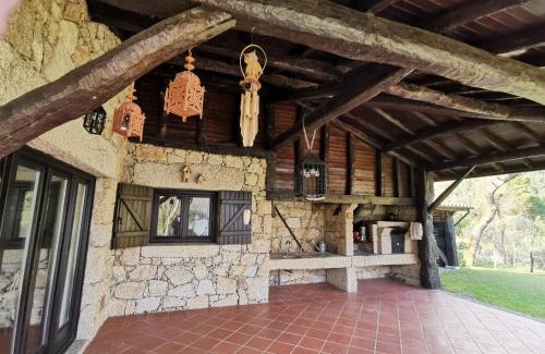 Rio Caldo Villa | Discover Quinta do Caneiro: Pet-Friendly Beach Retreat