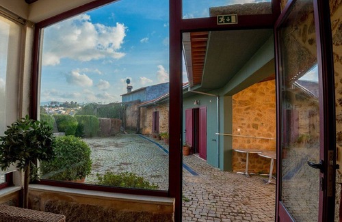 Seia House | Relax at Quinta do Chão da Vinha - Room 109 with Spa Access