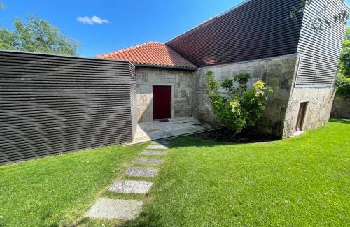 Arcos de Valdevez Villa | Quinta do Fontão: Oceanfront Retreat with Pool & Pet Friendly