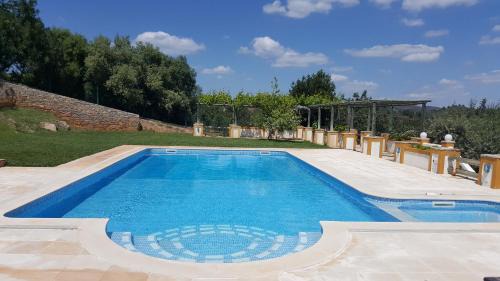 Fonte do Bispo House | Quinta do Julião: Oceanfront Retreat with Pool and Hot Tub
