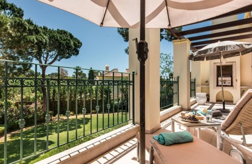 Almancil Apartment | Relaxing 2-Bed Apartment with Pool, Beach & Golf Access