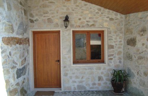 Braga House | Oceanfront Quinta do Sobrado: Rated 9.4, Pet Friendly Stay