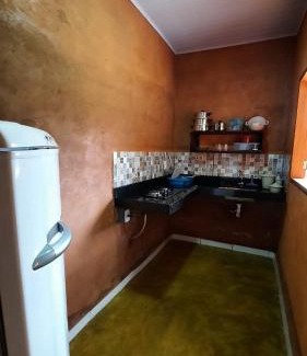 Pirenopolis Cabin | Quinta do Vale: Oceanfront Retreat with Pool & Pet-Friendly