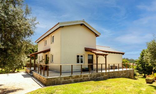 Tabua House | Family-Friendly Getaway at Quinta dos Covais AL