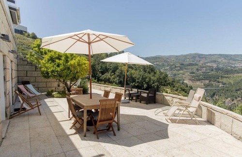 Resende House | Relax at Quinta dos Monteiros - Pet Friendly & Pool Access