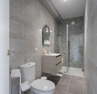 Nadadouro Apartment | Oceanfront Quinta dos Passarinhos with Pool & Pet Friendly