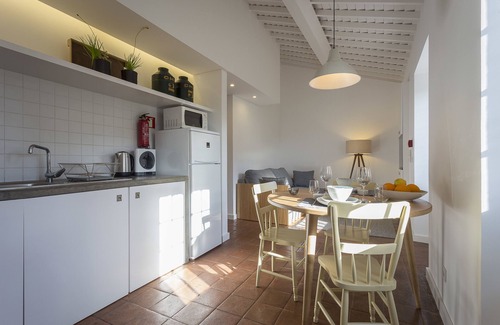 Ribeira Grande Cottage | Unforgettable Stay at Quinta dos Peixes Falantes with Pool