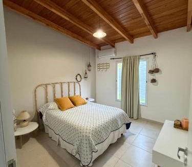 Esperanza House | Oceanfront Quinta El Hornero: Guest Rated 9.9, Pool & Breakfast