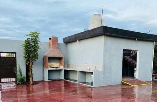 Salinas Victoria Apartment | Relaxing Stay at Quinta El Palmar Inn with Pool & Breakfast