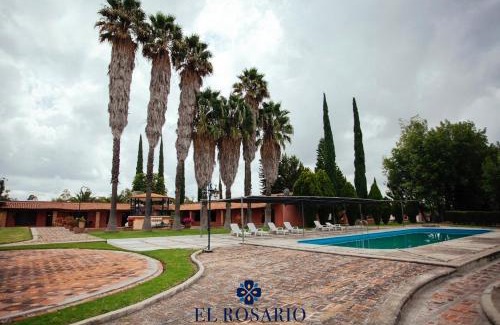 Lagos de Moreno Apartment | Top-Rated Quinta El Rosario: Pet-Friendly with Pool Access