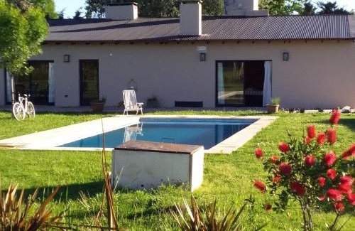 Mercedes House | Relax at Quinta en Mercedes with a Refreshing Pool