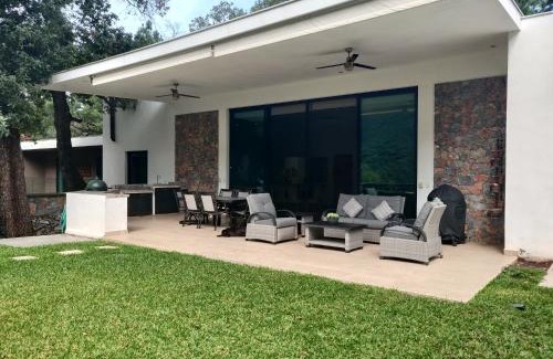 Santiago Villa | Discover Quinta Esmeralda: Family-Friendly with Pool Access