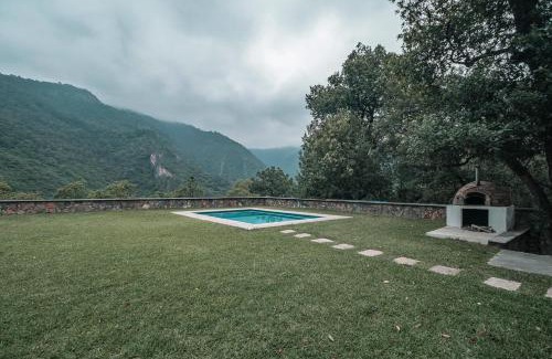 Santiago Villa | Discover Quinta Esmeralda: Family-Friendly with Pool Access